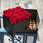 خرید باکس سورپرایزی گل و شکلات