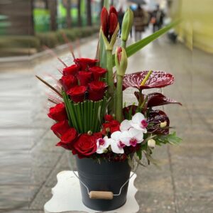 خرید باکس گل خاص زمستانی عاشقانه ولنتاین