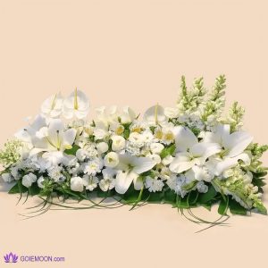 خرید سبد گل گلهای سفید