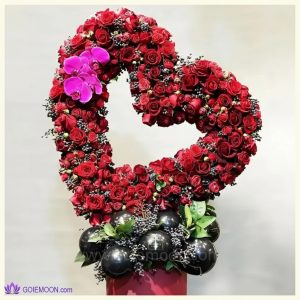 خرید سبد گل ولنتاین و تولد 150 شاخه