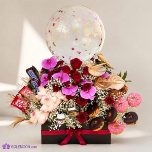 خرید باکس گل زیبا و لاکچری همراه با شکلات