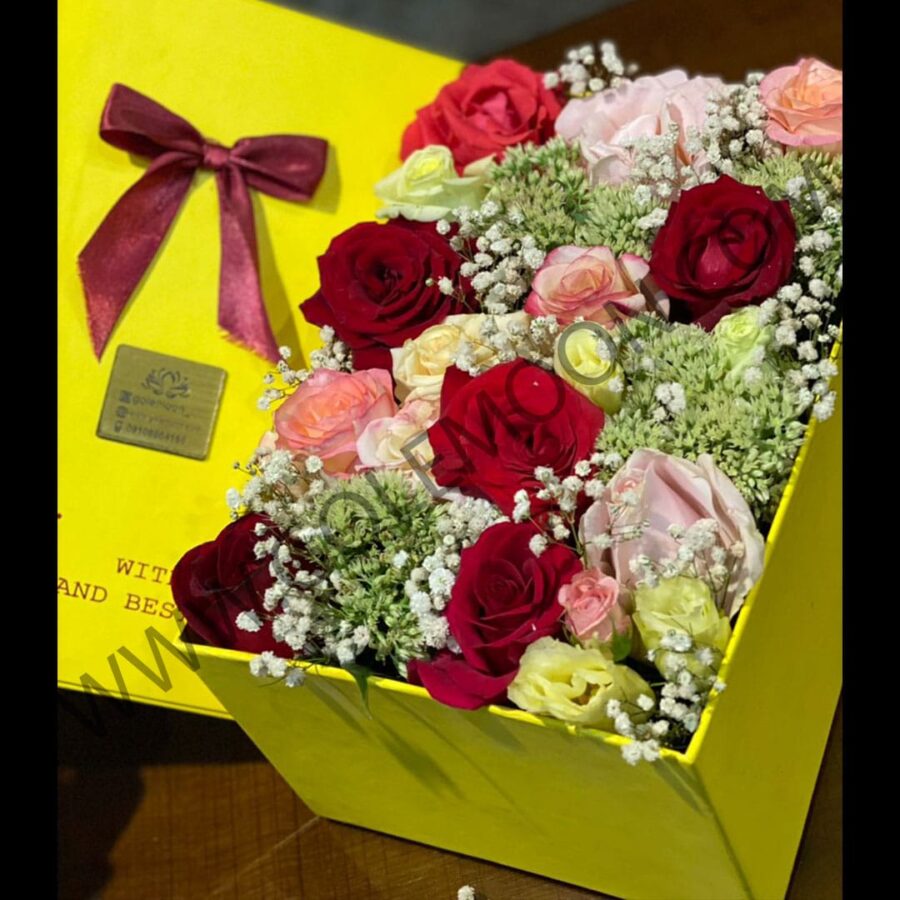 خرید باکس گل هلیناز