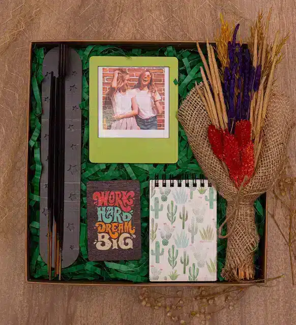 خرید بخور، قاب اینستاگرام، دفترچه یادداشت، جعبه کادو دسته گل (ترکیه)