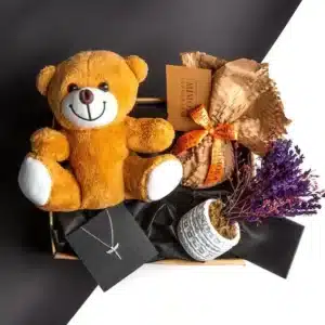 شکلات کیسه ای 100 گرمی میموزا - گردنبند فرشته - خرس عروسکی ناز - سری معتبر اسطوخودوس خشک - جعبه هدیه طرح ویژه
