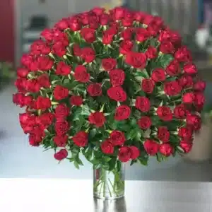 خرید شگفت انگیز 200 رز قرمز در گلدان شیشه ای (امارات)