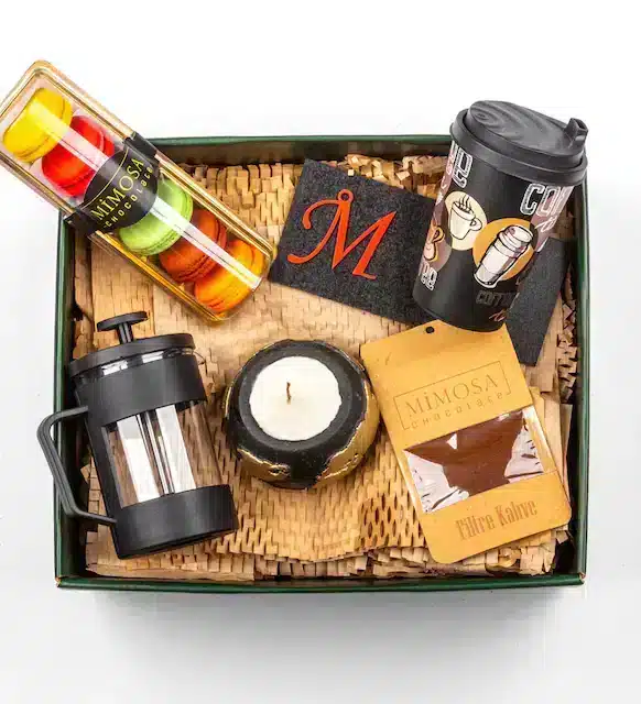 قهوه فیلتر - فنجان قهوه - زیر لیوانی شخصی - فرنچ پرس - ماکارون - شمع Dünya - جعبه هدیه طرح ویژه شماره: 18