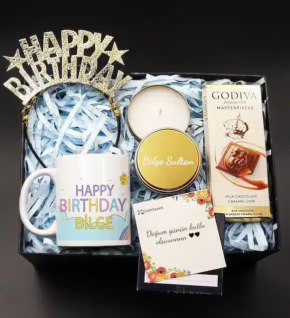 لیوان تبریک تولد و تاج تولدت مبارک و شمع جعبه فلزی طلایی و ست هدیه شکلاتی گودیوا