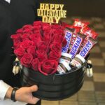 خرید باکس گل 30 شاخه + شکلات