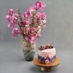 خرید Beaute Des Fleurs با کیک قرمز مخملی (امارات)