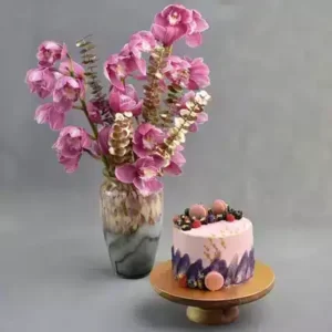 Beaute Des Fleurs با کیک قرمز مخملی