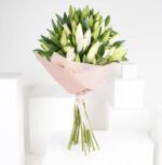 خرید دسته گل دستی 25 نیلوفر سفید (کویت)