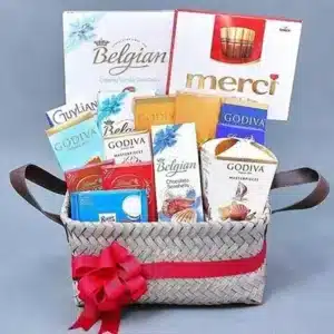 خرید سبد شکلات شیری (امارات)