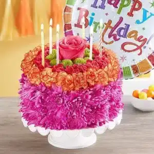 کیک گل تبریک تولد®پر جنب و جوش