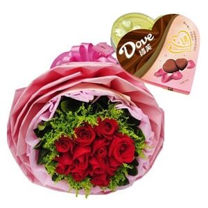 گل رز با شکلات