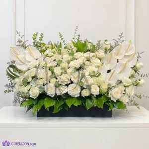 خرید سبد گل ترحیم نورا