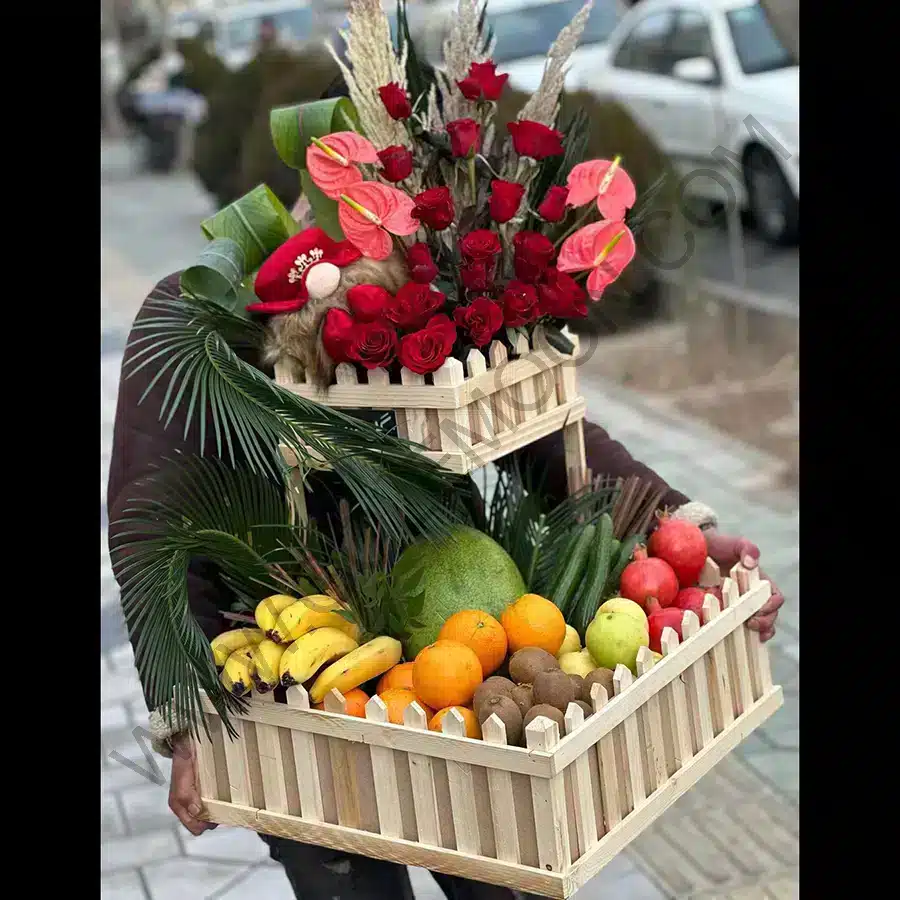 باکس گل و میوه ملینا خرید باکس گل و میوه ملینا