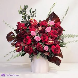خرید سبد گل تم قرمز