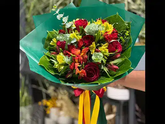 راهنمای جامع خرید دسته گل رز