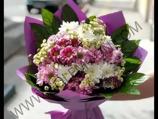 چگونه با گلهای خاص، دست گلی لوکس و ارزان بسازیم؟