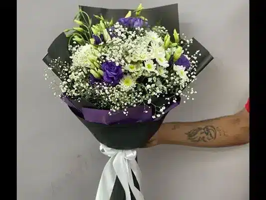 همه چیز درباره قیمت دسته گل میخک و راهنمای خرید هوشمندانه