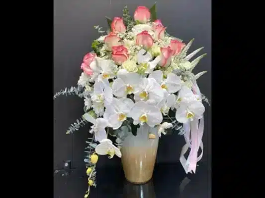 دنیایی از گلها و هدایا برای هر سلیقه